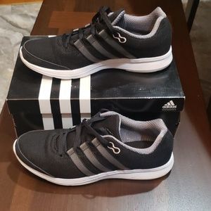 Adidas Lite Runner sneakers